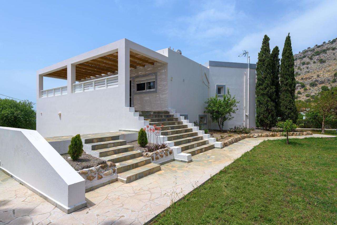 Villa Evelyn Pefki エクステリア 写真